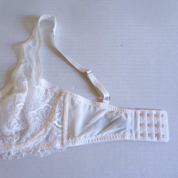 32DDD/S VICTORIA SECRET Dream Angels Unlined Plunge Bra Set String Bikini Panty - Picture 9 of 12